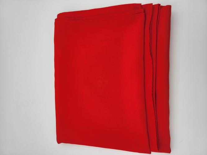 Nappe rectangulaire polyester rouge - 240x150 cm